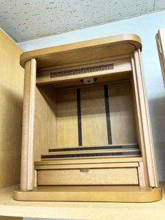 メジャーライト色 16号